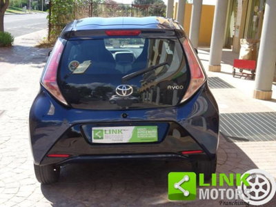 Toyota Aygo 1.0 VVT-i 69 CV 5 porte x-pure (5)