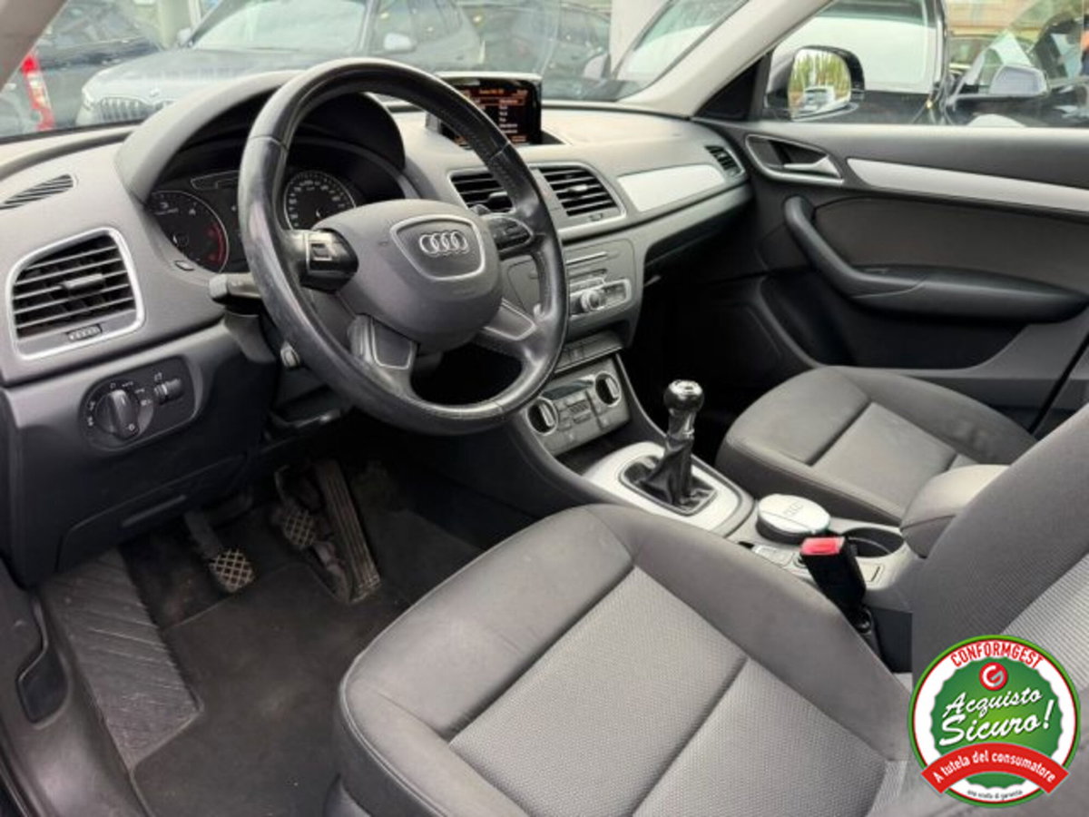Audi Q3 2.0 TDI 120 CV Business (6)