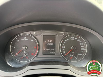 Audi Q3 2.0 TDI 120 CV Business (8)