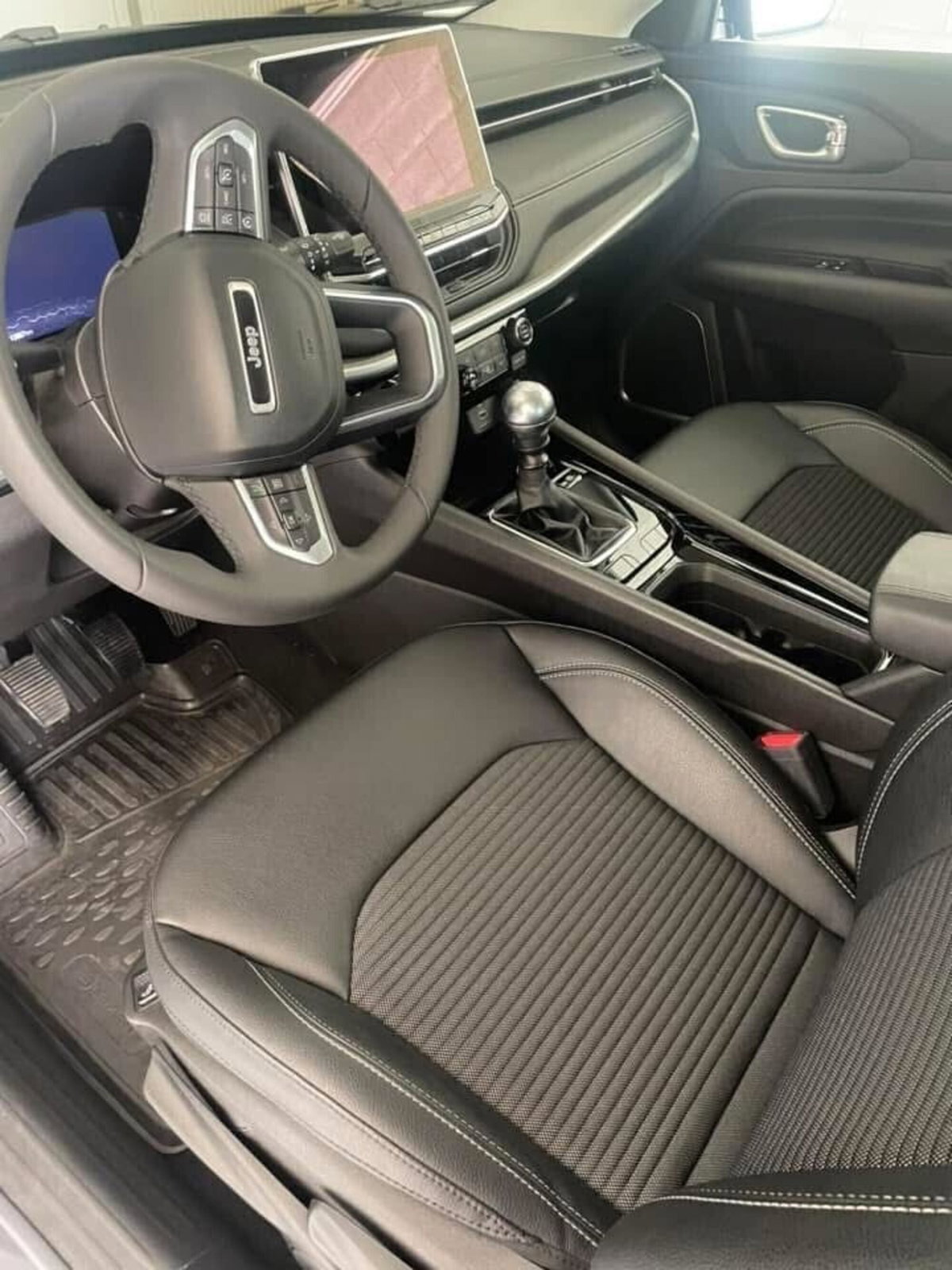 Jeep Compass 1.6 Multijet II 2WD Limited (7)