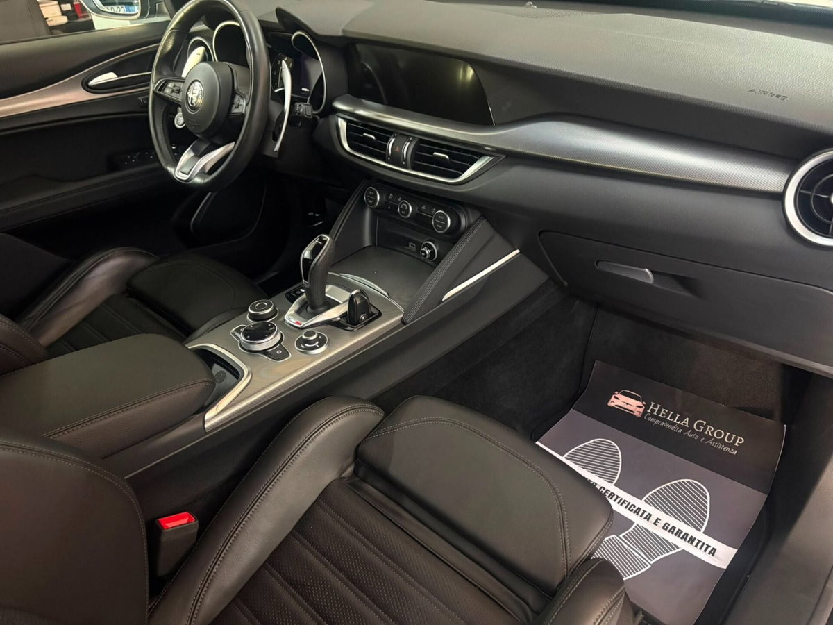 Alfa Romeo Stelvio Stelvio 2.2 Turbodiesel 210 CV AT8 Q4 Veloce (11)