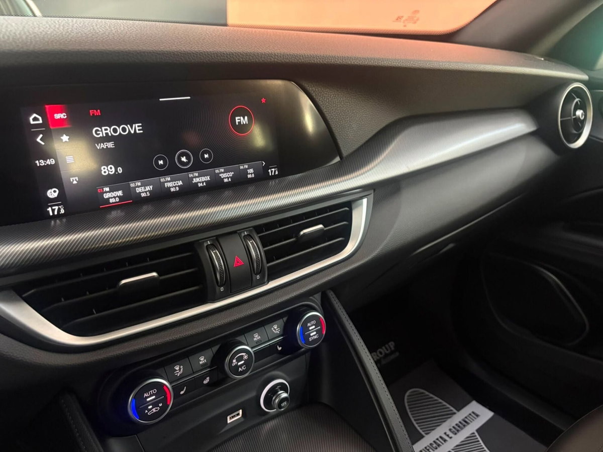 Alfa Romeo Stelvio Stelvio 2.2 Turbodiesel 210 CV AT8 Q4 Veloce (13)