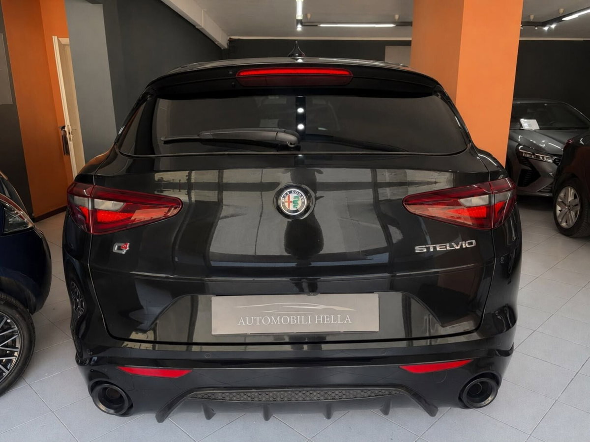 Alfa Romeo Stelvio Stelvio 2.2 Turbodiesel 210 CV AT8 Q4 Veloce (6)