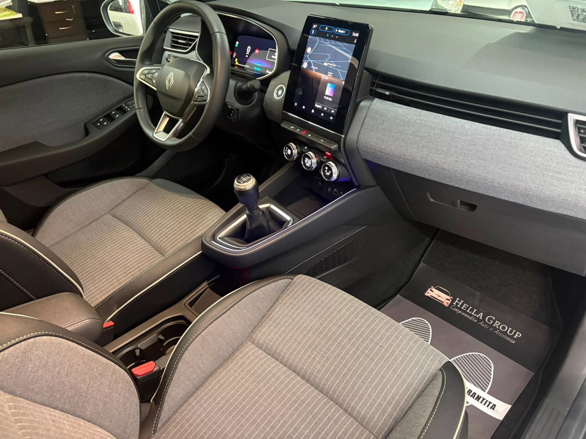 Renault Clio TCe 100 CV GPL 5 porte Techno (11)
