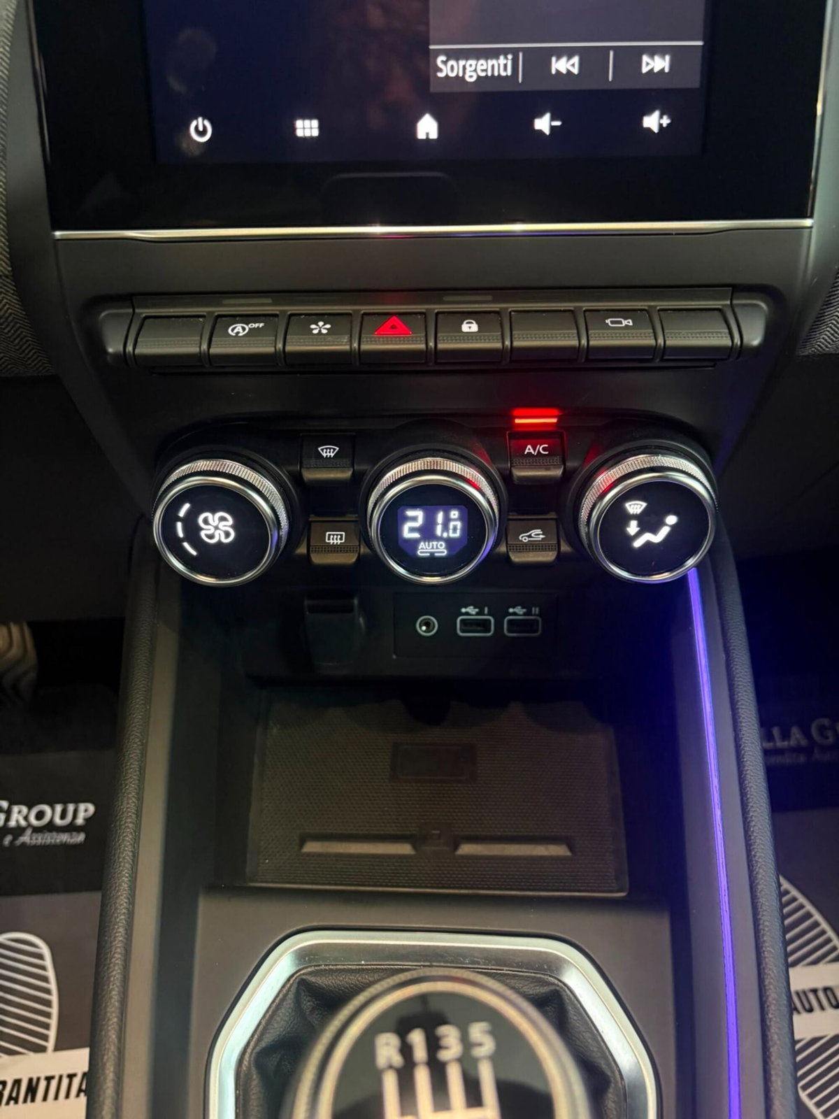 Renault Clio TCe 100 CV GPL 5 porte Techno (18)