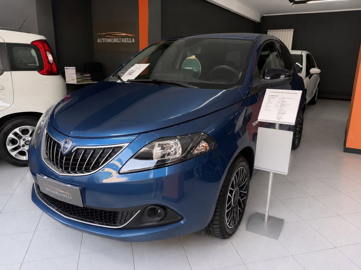 Lancia Ypsilon 1.2 69 CV 5 porte GPL Gold Plus