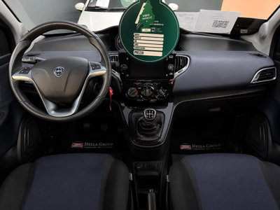 Lancia Ypsilon 1.2 69 CV 5 porte GPL Gold Plus (10)