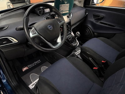 Lancia Ypsilon 1.2 69 CV 5 porte GPL Gold Plus (11)