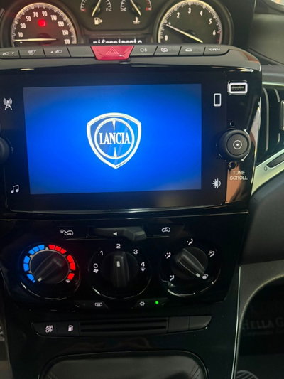 Lancia Ypsilon 1.2 69 CV 5 porte GPL Gold Plus (15)
