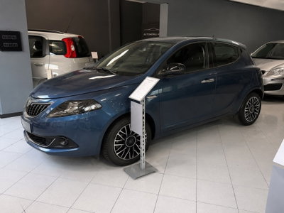Lancia Ypsilon 1.2 69 CV 5 porte GPL Gold Plus (4)