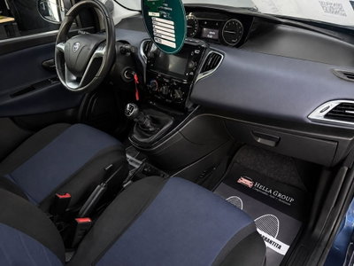 Lancia Ypsilon 1.2 69 CV 5 porte GPL Gold Plus (9)
