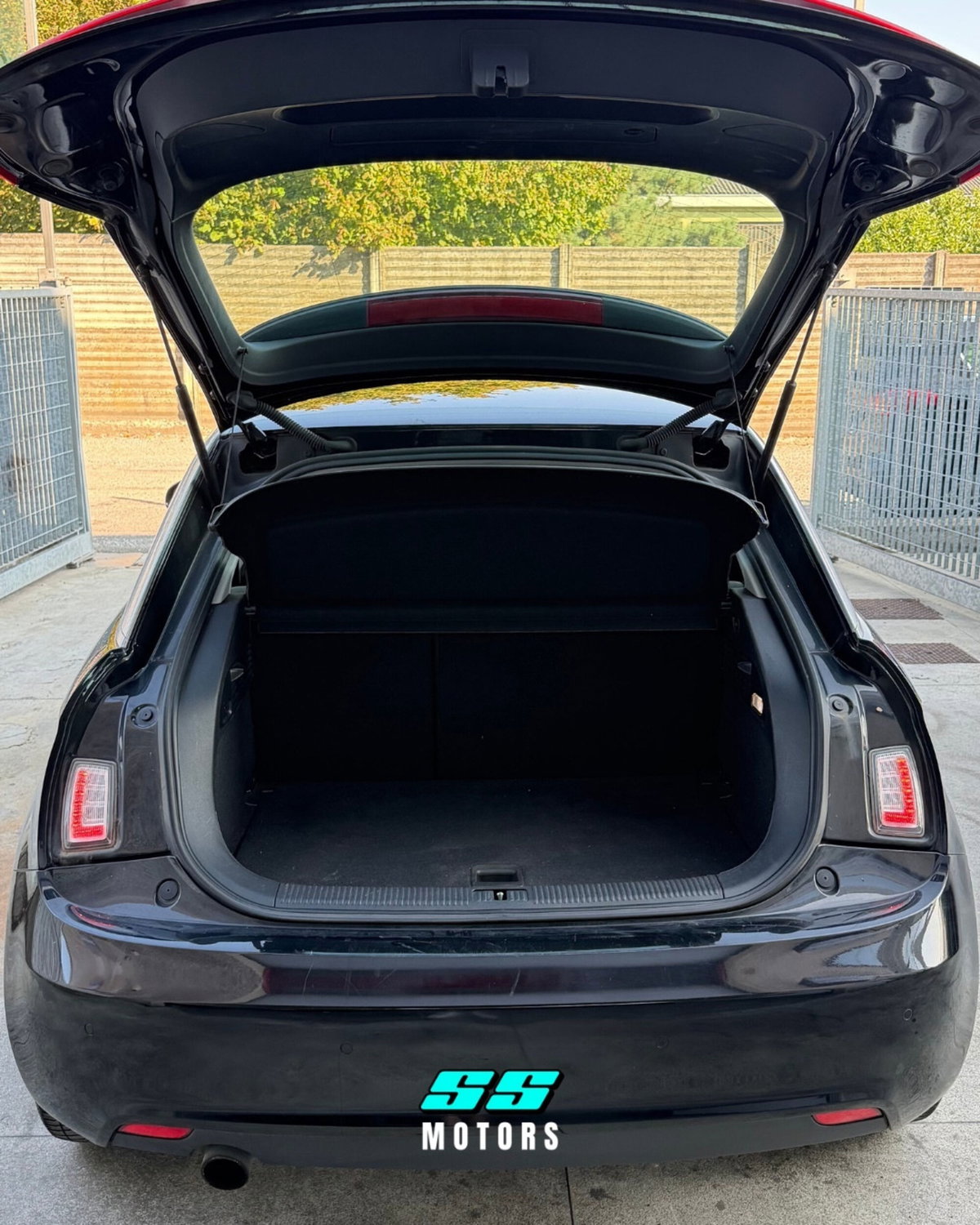 Audi A1 1.6 TDI Attraction (10)