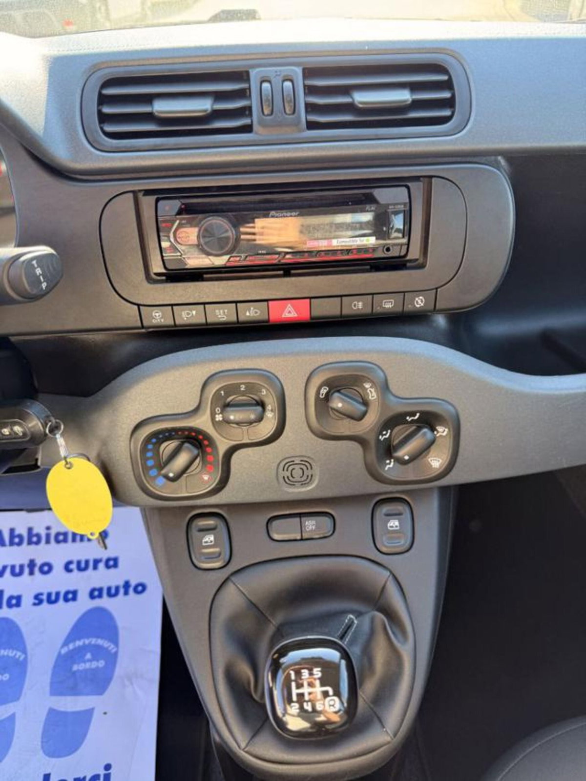 Fiat Panda 1.0 firefly hybrid s&s 70cv 5p.ti (11)