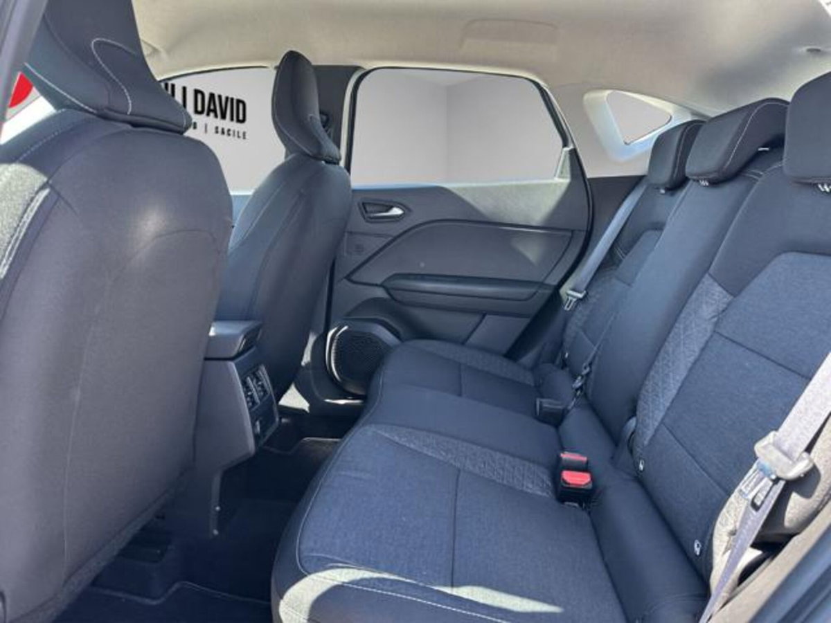 Renault Captur Full Hybrid E-Tech 145 CV Evolution (13)
