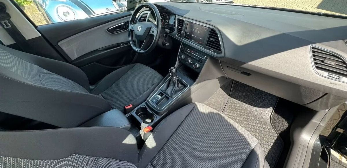 SEAT Leon 1.5 TGI 5p. Style (7)