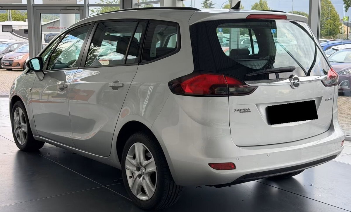 Opel Zafira Tourer 1.6 Turbo EcoM 150CV Cosmo (8)