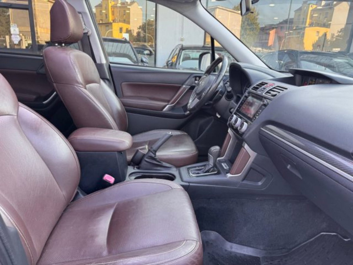 Subaru Forester 2.0i Style (12)