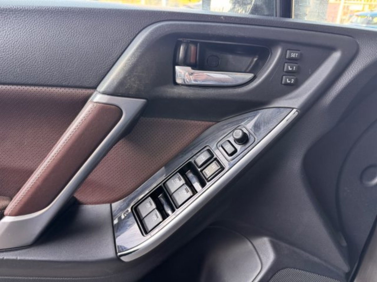 Subaru Forester 2.0i Style (18)
