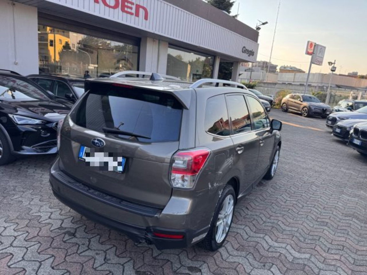 Subaru Forester 2.0i Style (7)