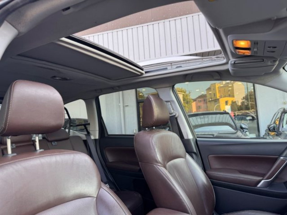 Subaru Forester 2.0i Style (8)