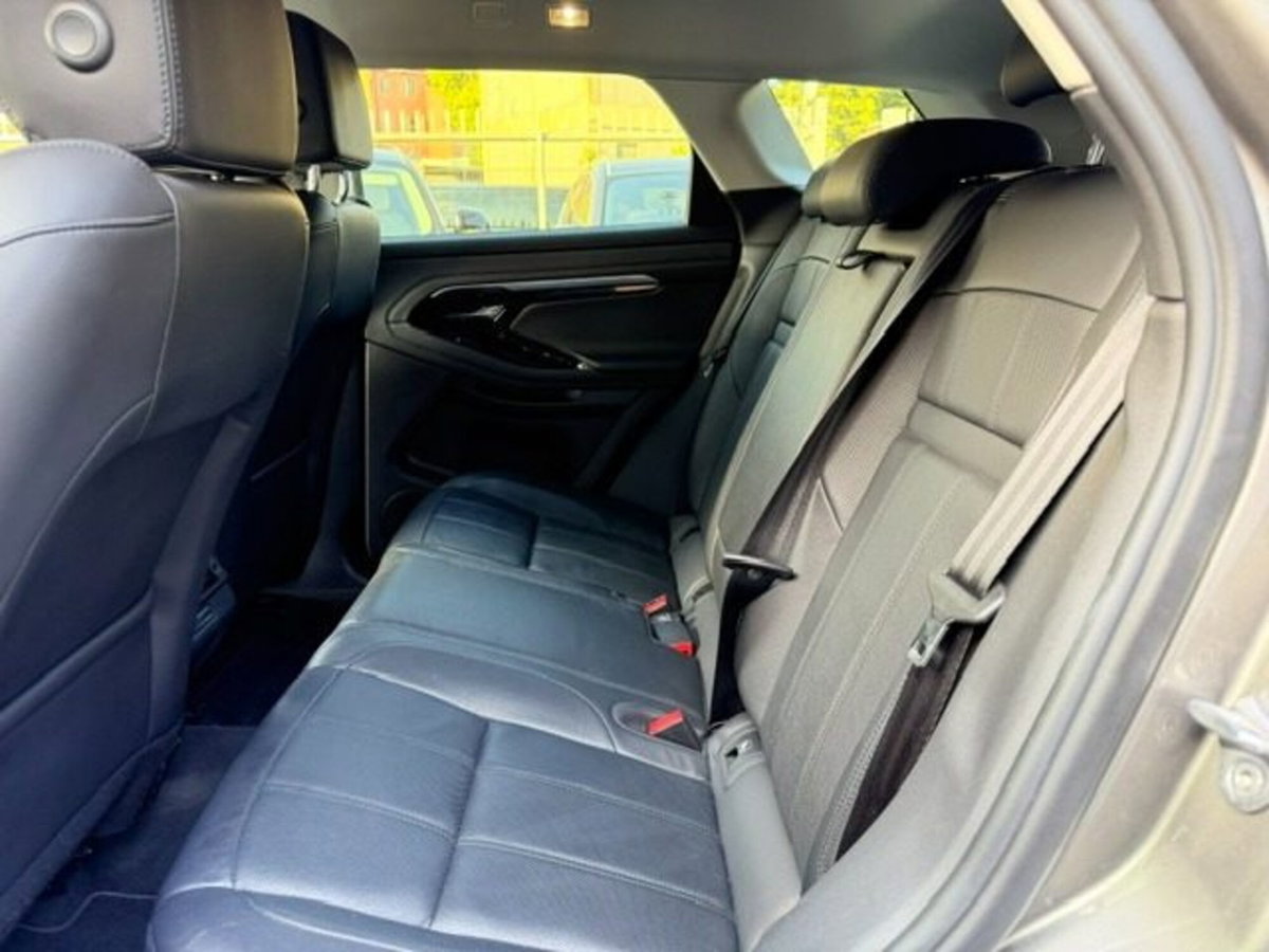 Land Rover Range Rover Evoque 1.5 I3 PHEV 300 CV AWD Auto (9)