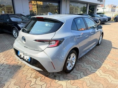 Toyota Corolla 1.8 Hybrid Active (2)