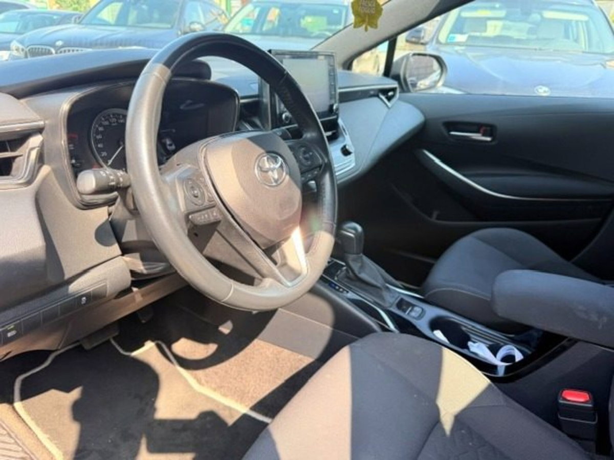 Toyota Corolla 1.8 Hybrid Active (6)