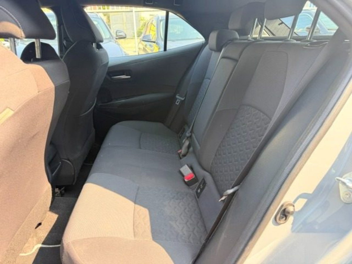 Toyota Corolla 1.8 Hybrid Active (7)