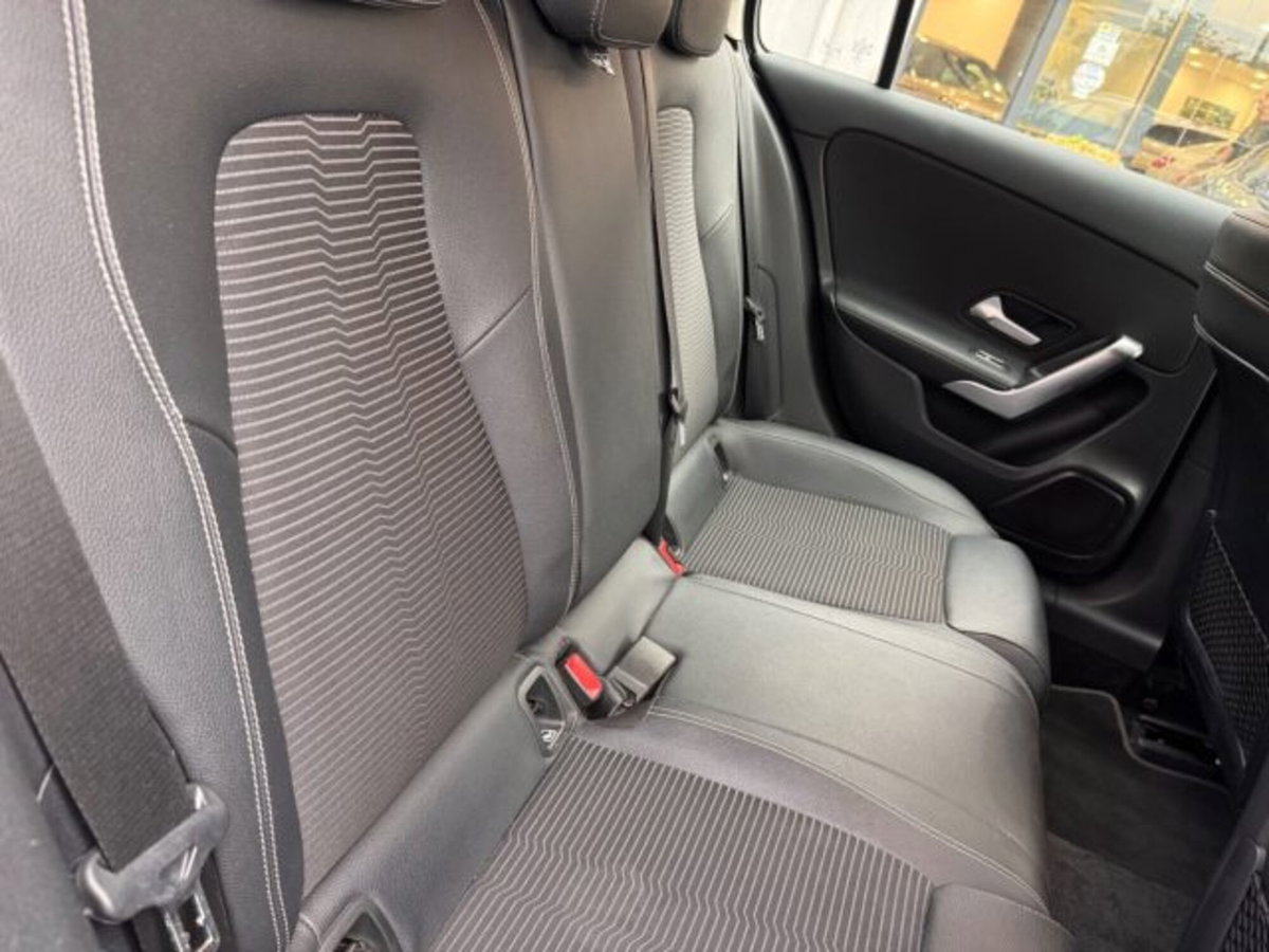 Mercedes-Benz Classe A Sedan 200 Automatic 4p. Premium (10)