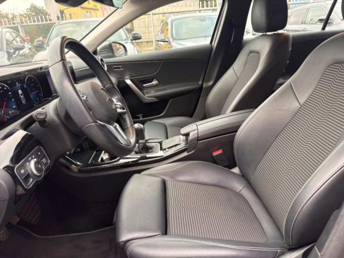 Mercedes-Benz Classe A Sedan 200 Automatic 4p. Premium (14)