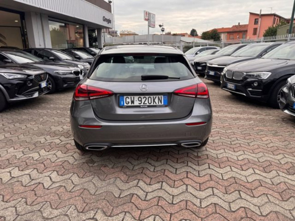 Mercedes-Benz Classe A Sedan 200 Automatic 4p. Premium (5)