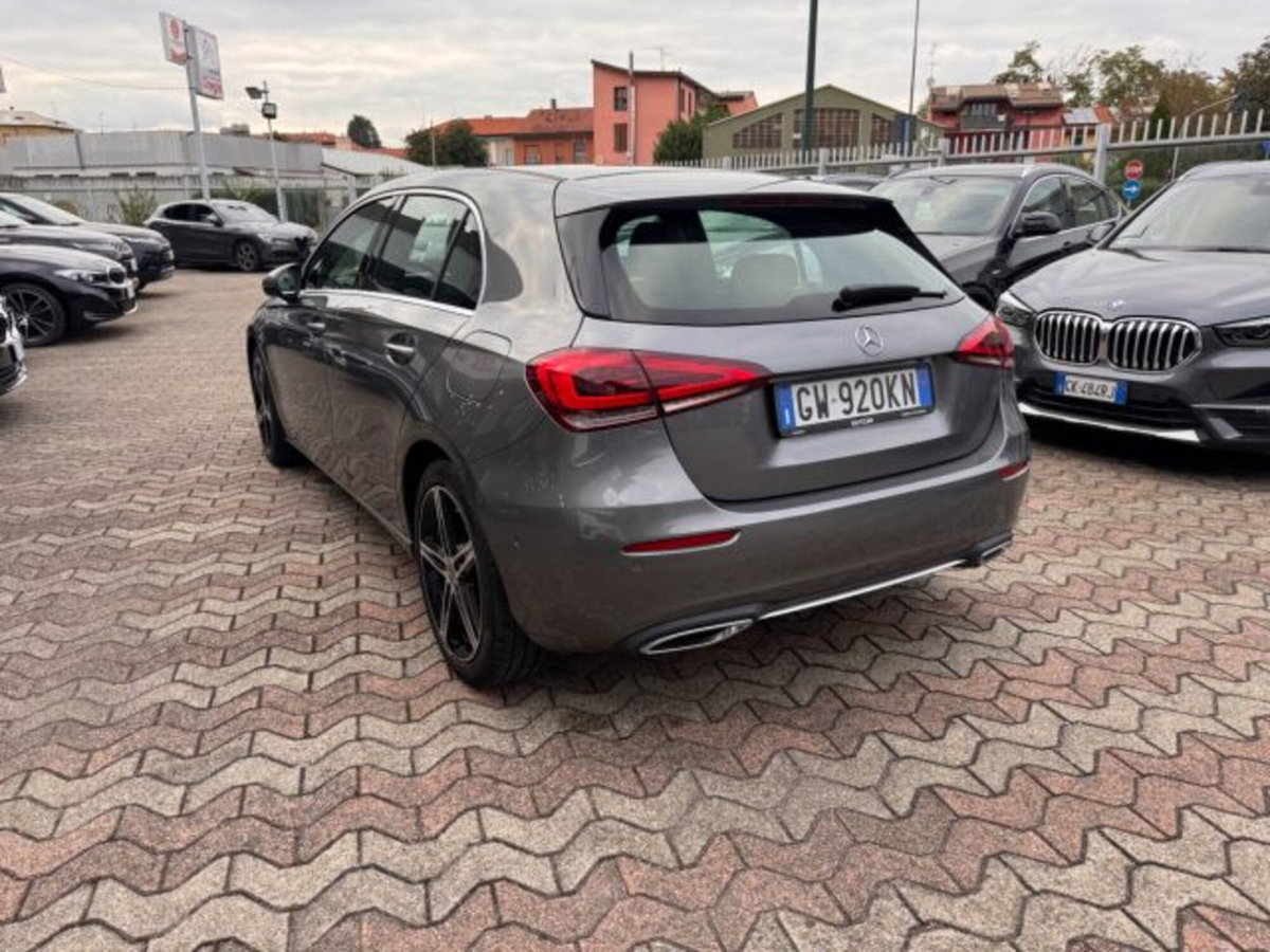 Mercedes-Benz Classe A Sedan 200 Automatic 4p. Premium (6)