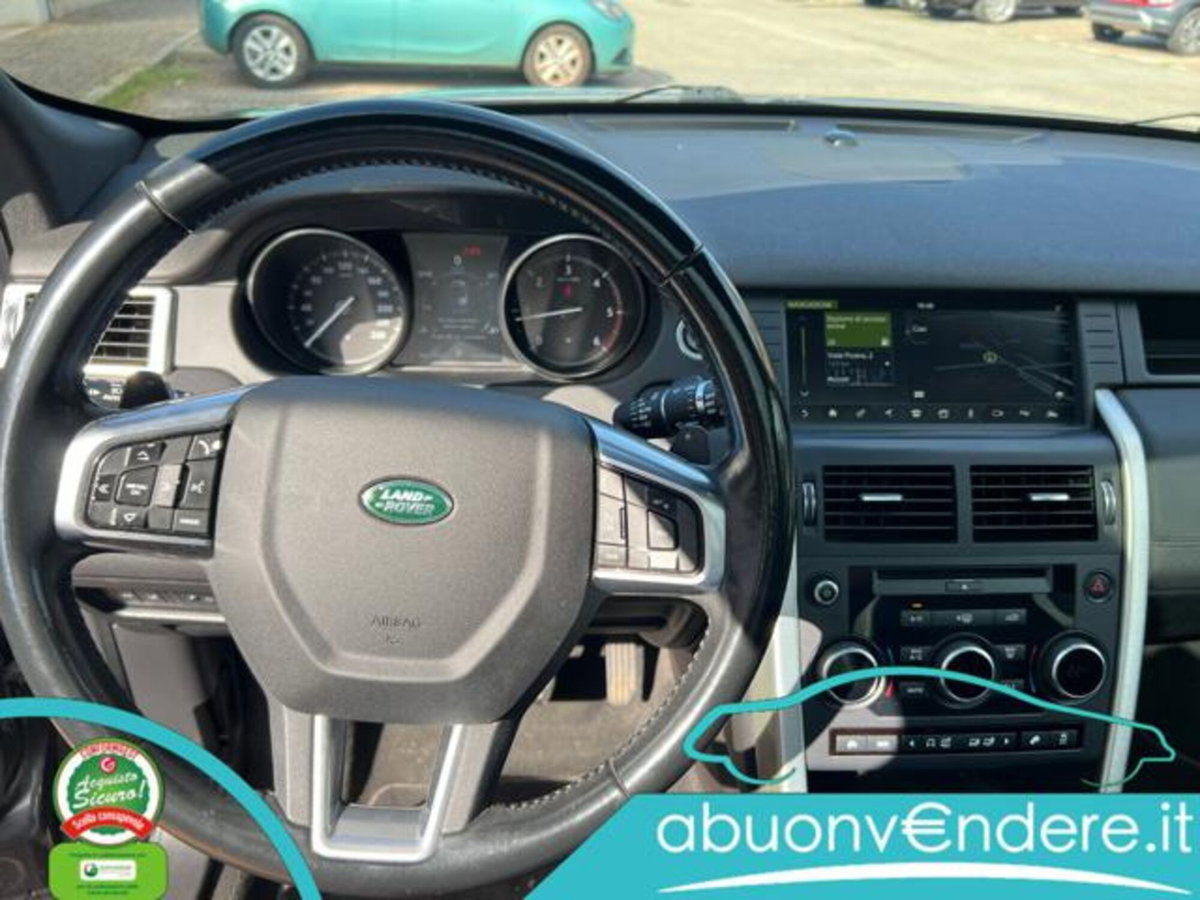 Land Rover Discovery Sport 2.0 TD4 180 CV HSE (17)