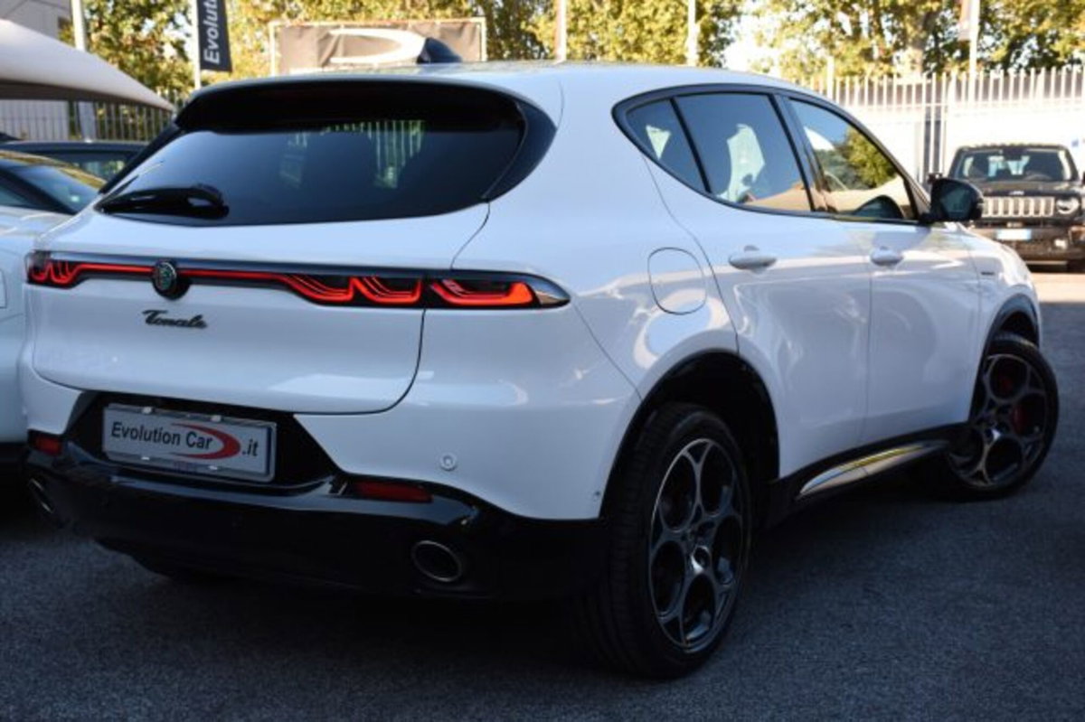 Alfa Romeo Tonale 1.3 phev Veloce Q4 280cv at6 (3)