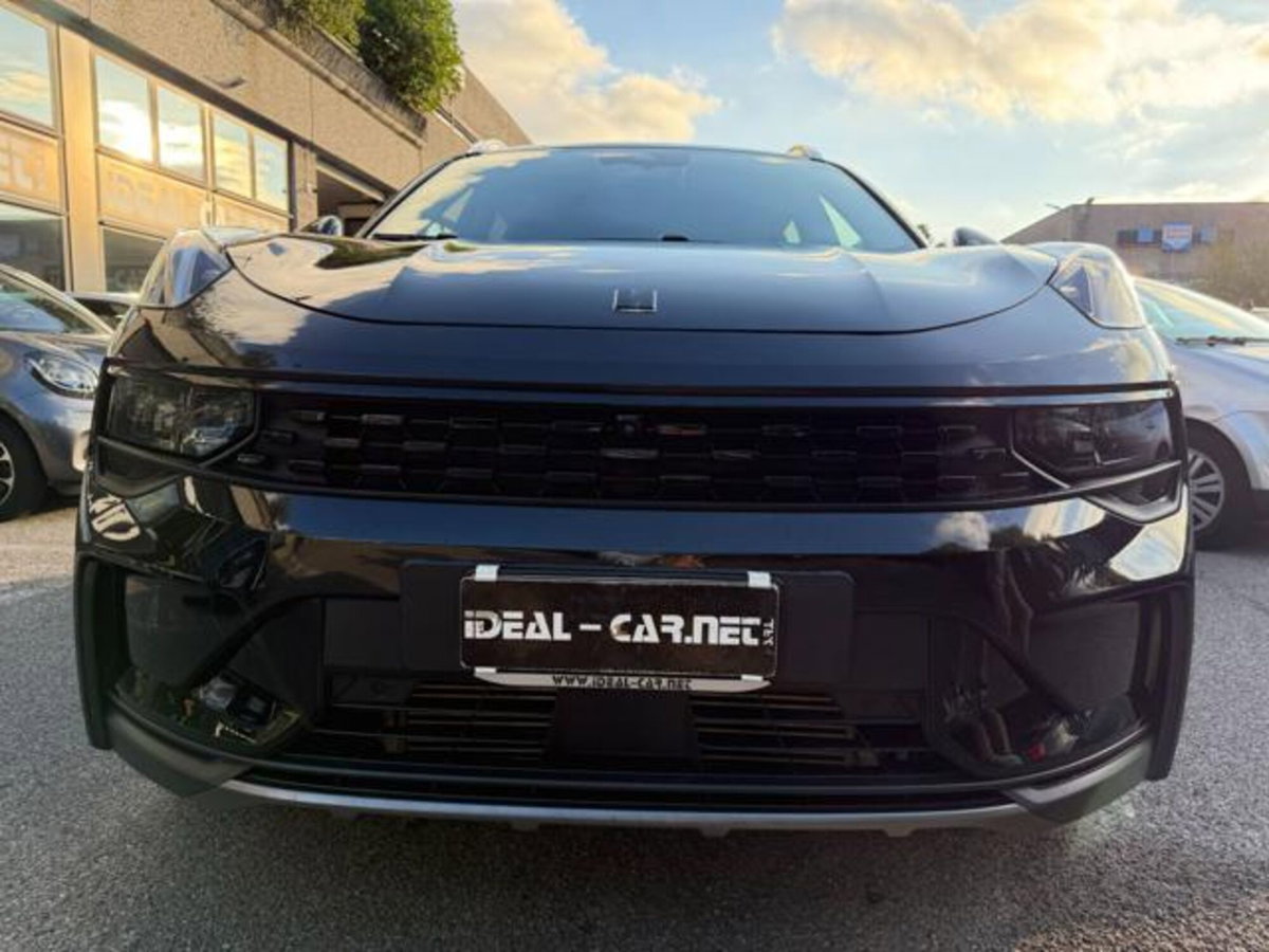 Lynk & Co 01 01 1.5 td phev (4)
