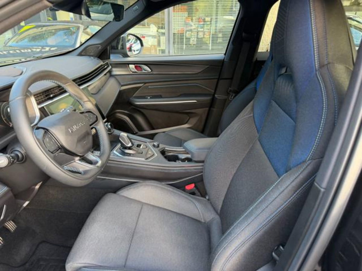 Lynk & Co 01 01 1.5 td phev (6)