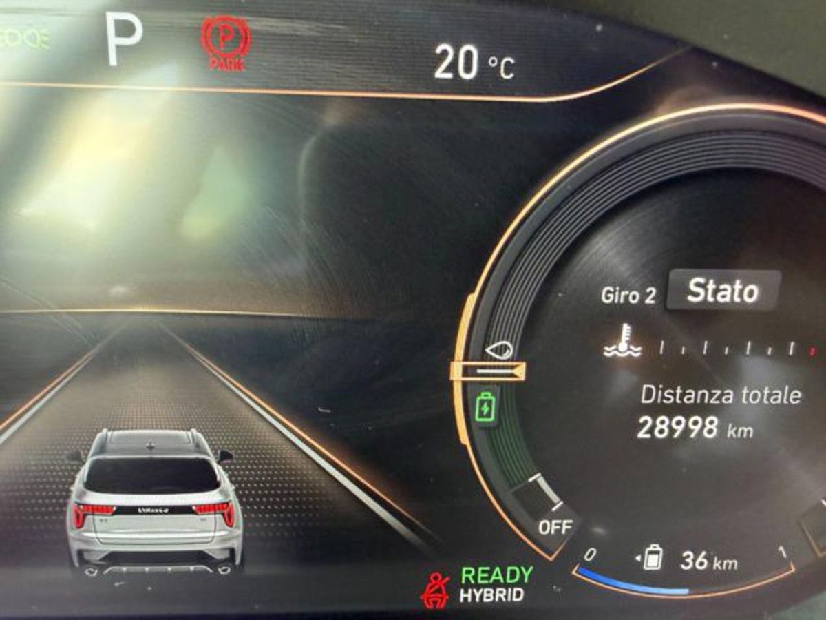 Lynk & Co 01 01 1.5 td phev (7)
