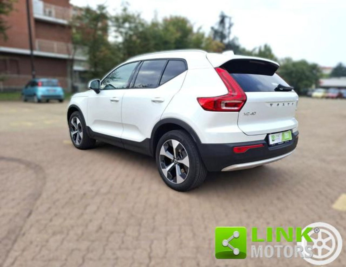 Volvo XC40 B3 automatico Essential (13)