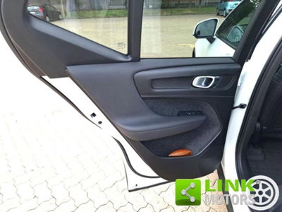 Volvo XC40 B3 automatico Essential (16)