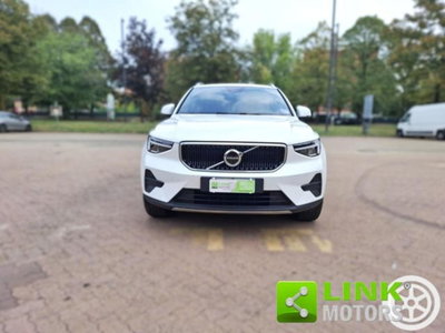 Volvo XC40 B3 automatico Essential (2)