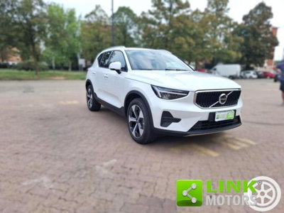 Volvo XC40 B3 automatico Essential (3)