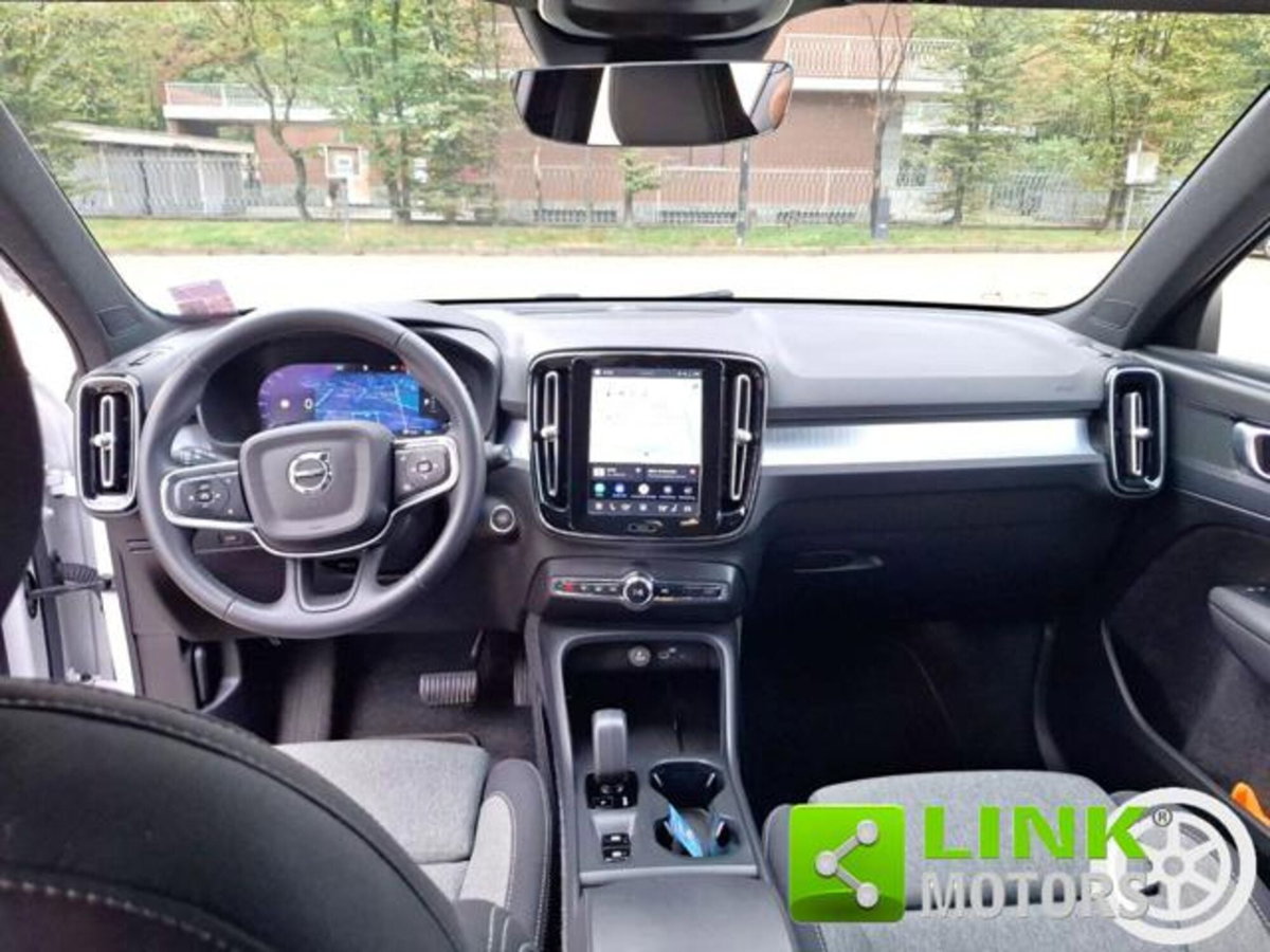 Volvo XC40 B3 automatico Essential (5)