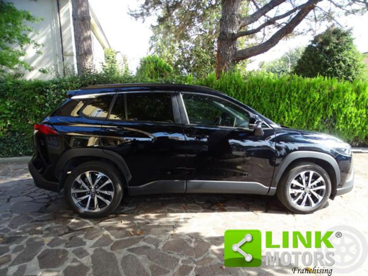 Toyota Corolla Cross Hybrid 1.8h Lounge 2wd 140cv e-cvt (6)