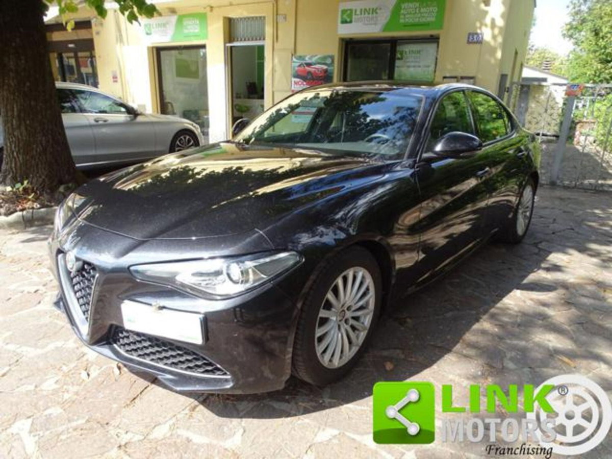 Alfa Romeo Giulia 2.2 Turbodiesel 180 CV AT8 Super (14)