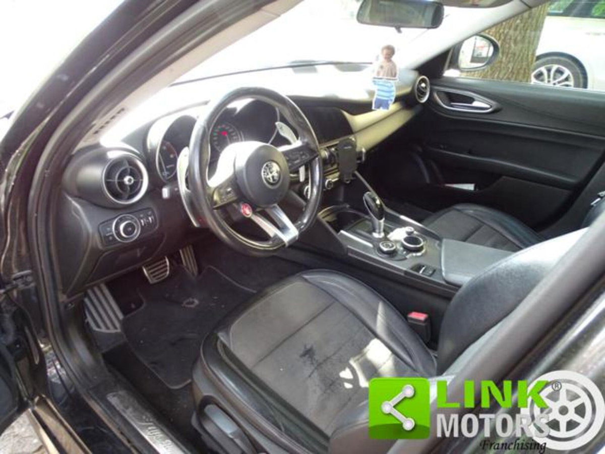 Alfa Romeo Giulia 2.2 Turbodiesel 180 CV AT8 Super (18)