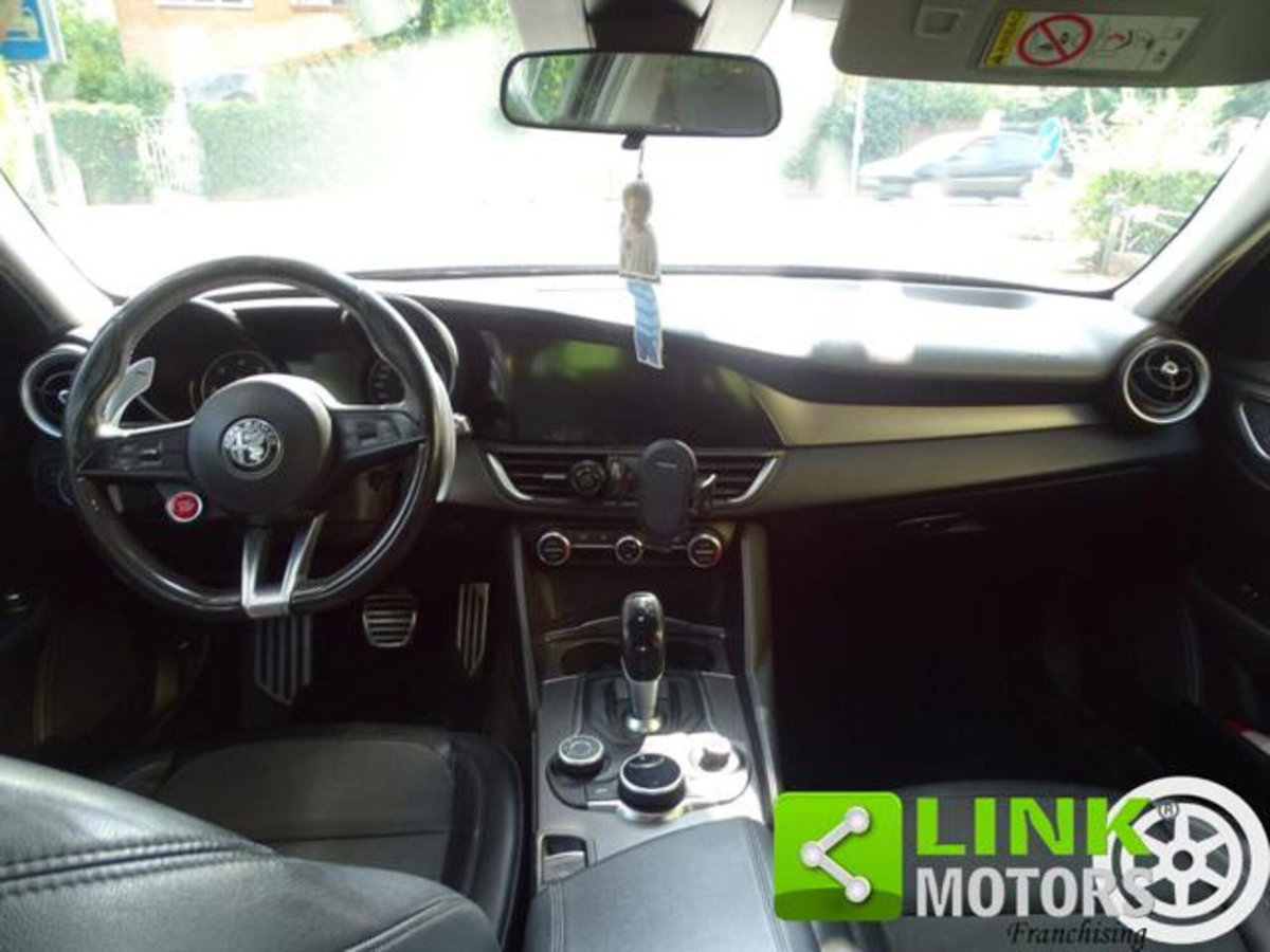 Alfa Romeo Giulia 2.2 Turbodiesel 180 CV AT8 Super (19)