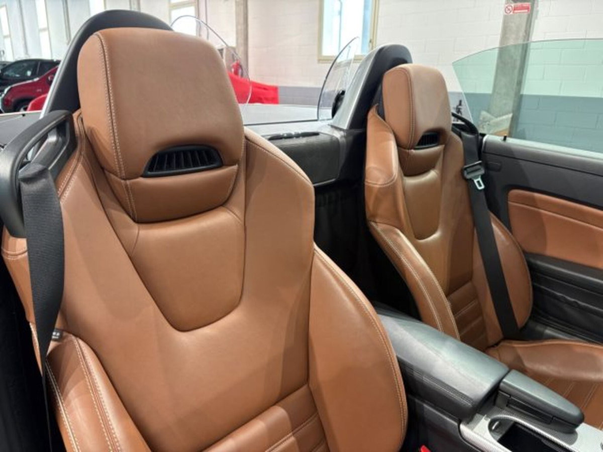 Mercedes-Benz SLC 250 d Premium (15)