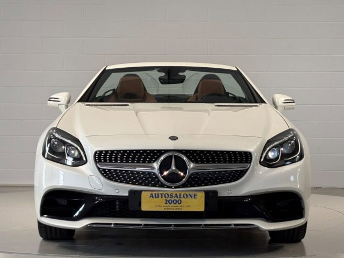 Mercedes-Benz SLC 250 d Premium (9)