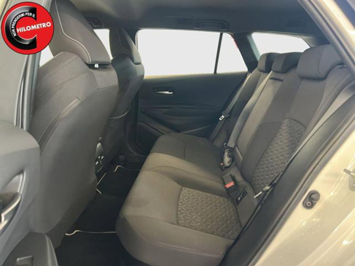 Toyota Corolla Touring Sports Active 1.8 Hybrid  Tech (13)