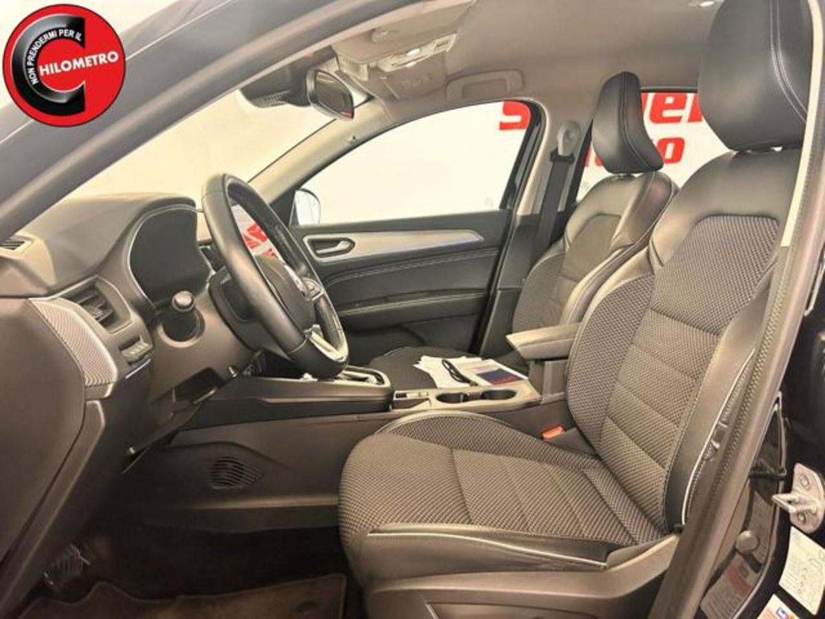 Renault Arkana Hybrid E-Tech 145 CV Techno (8)